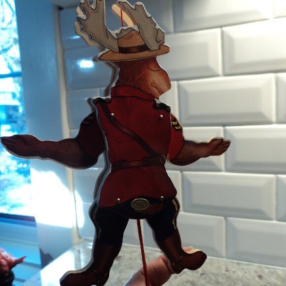 vintage Christmas wooden pull string ornament~ RCMP moose - Picture 2 of 3